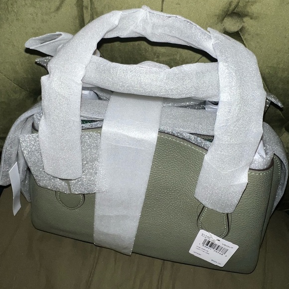 NWT Coach Lora Carryall 30 - Picture 8 of 9